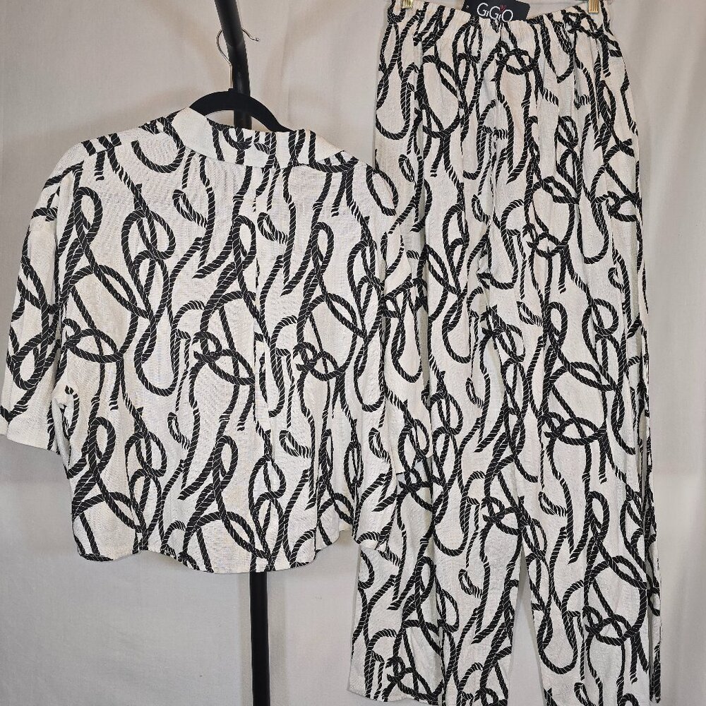 White & Black Rope Print Short Sleeve Flowy Pantsuit - Picture 3 of 3